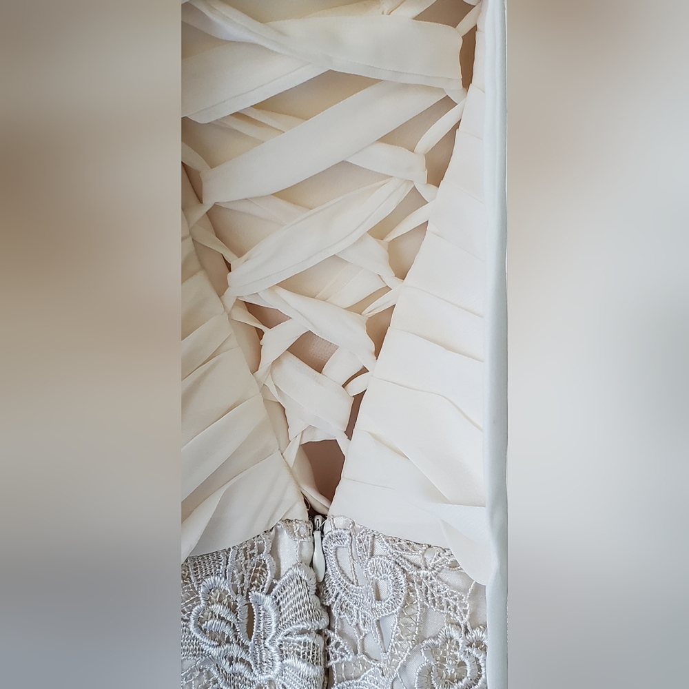 Women's Wedding Dress - Picture 6 of 16